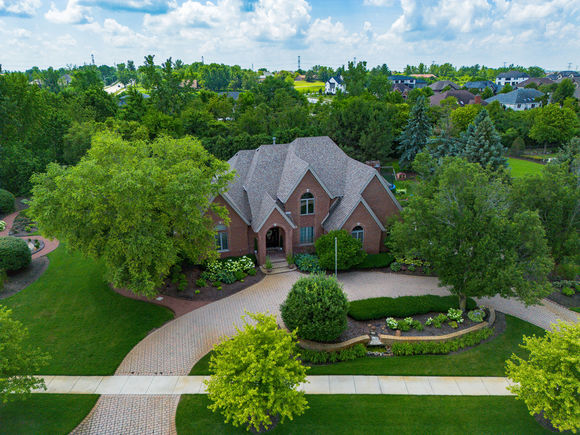11617 Coach Drive Mokena, IL House Active - Photo 1 of 39. Opens carousel modal