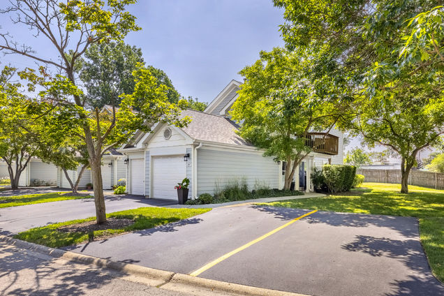367 W Hamilton Lane