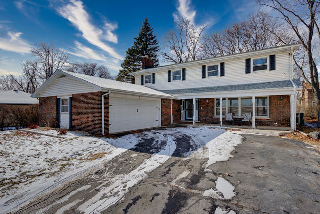 754 Central Park Avenue Flossmoor, IL House Active - Photo 1 of 24. Opens carousel modal