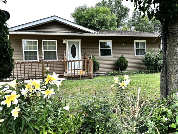 319 Four Winds Way Carpentersville, IL House Active - Photo 1 of 14. Opens carousel modal