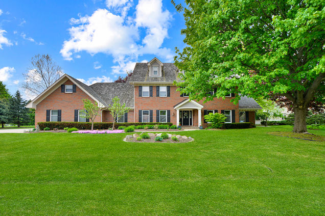 199 Peregrine Lane Hawthorn Woods, IL House Active - Photo 1 of 73. Opens carousel modal