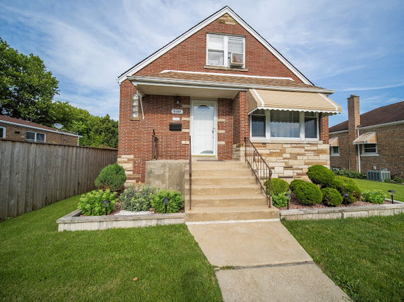 5107 S Luna Avenue Chicago, IL Multifamily Active - Photo 1 of 15. Opens carousel modal