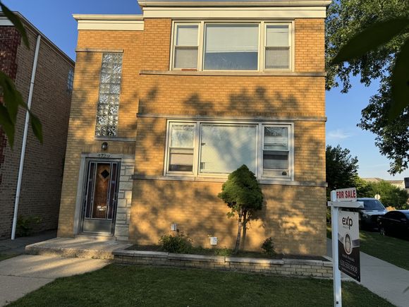 4729 N Kildare Avenue Chicago, IL Multifamily Active - Photo 1 of 4. Opens carousel modal