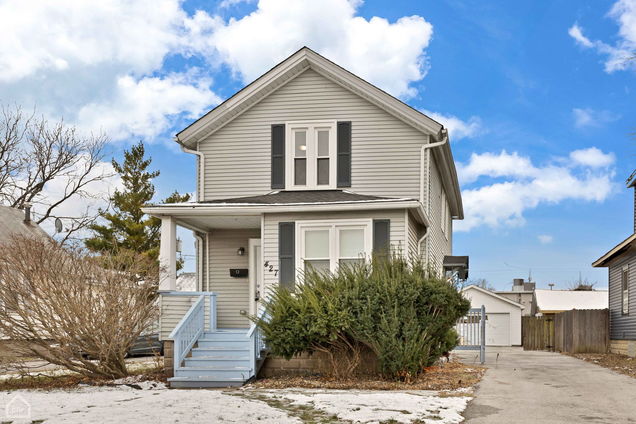 427 E 161st Place