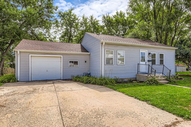 905 N Joliet Street Wilmington, IL House Active - Photo 1 of 18. Opens carousel modal