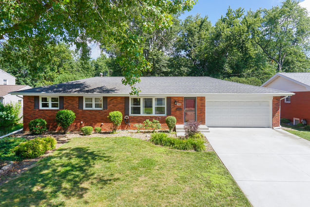 906 Hanlin Court