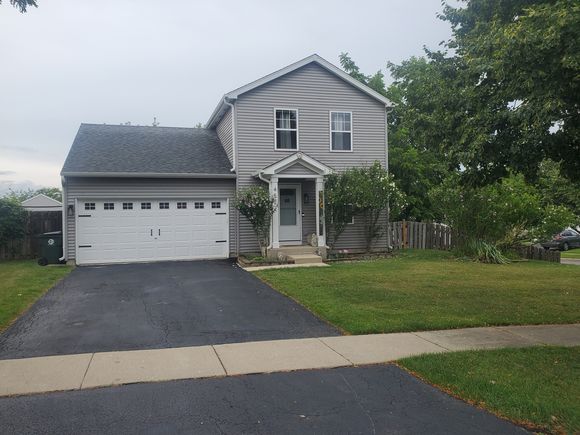 452 E Castlebar Court Round Lake Beach, IL House Active - Photo 1 of 19. Opens carousel modal