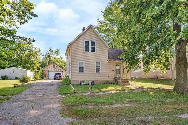 309 E Elk Street Odell, IL House Active - Photo 1 of 27. Opens carousel modal