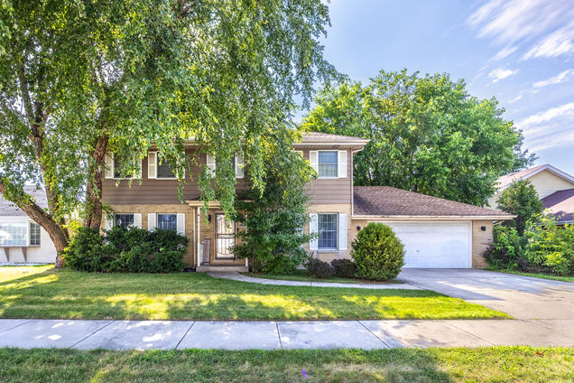 18344 Country Lane