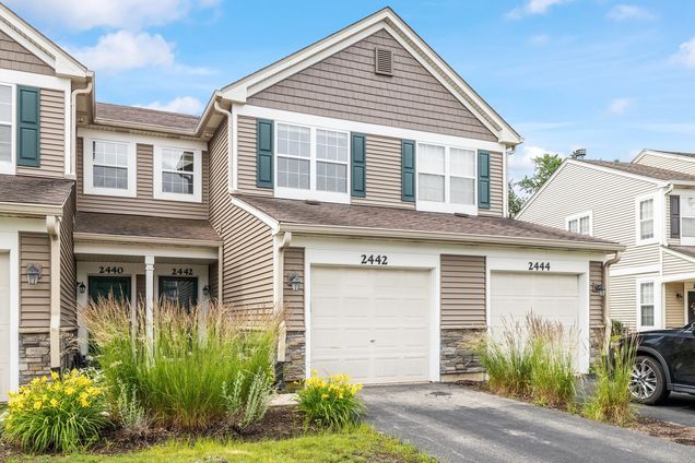 2442 Oneida Lane Naperville, IL Condo Active - Photo 1 of 23. Opens carousel modal