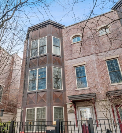 3019 W Cornelia Avenue Chicago, IL Townhouse Active - Photo 1 of 41. Opens carousel modal