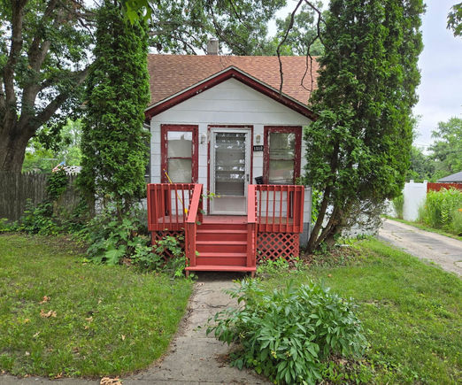 1010 Maplecrest Street Joliet, IL House Active - Photo 1 of 7. Opens carousel modal