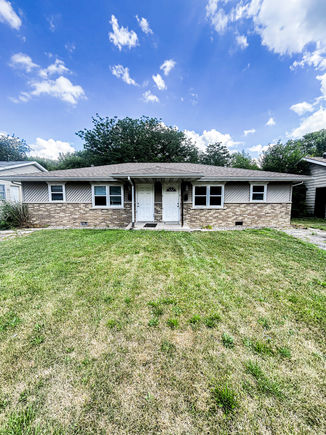 340 342 Tedmark Court Kankakee, IL Multifamily Active - Photo 1 of 15. Opens carousel modal