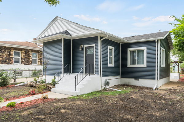 821 N Rosewood Avenue Kankakee, IL House Active - Photo 1 of 17. Opens carousel modal