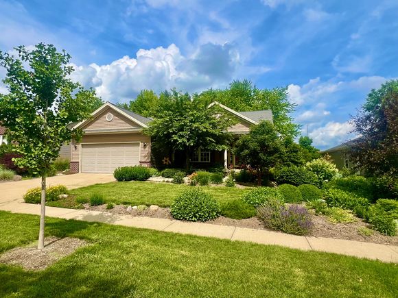 2402 Treeline Drive Bloomington, IL House Active - Photo 1 of 34. Opens carousel modal