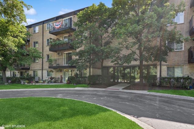 1215 N Waterman Avenue Unit 3L Arlington Heights, IL Condo Active - Photo 1 of 18. Opens carousel modal