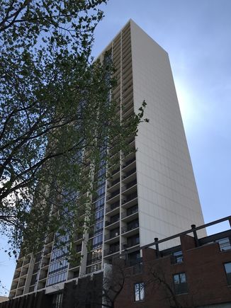 1636 N Wells Street Unit 2007