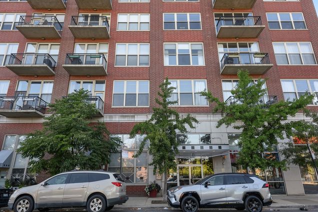 6 S Laflin Street Unit 110S Chicago, IL Condo Active - Photo 1 of 11. Opens carousel modal