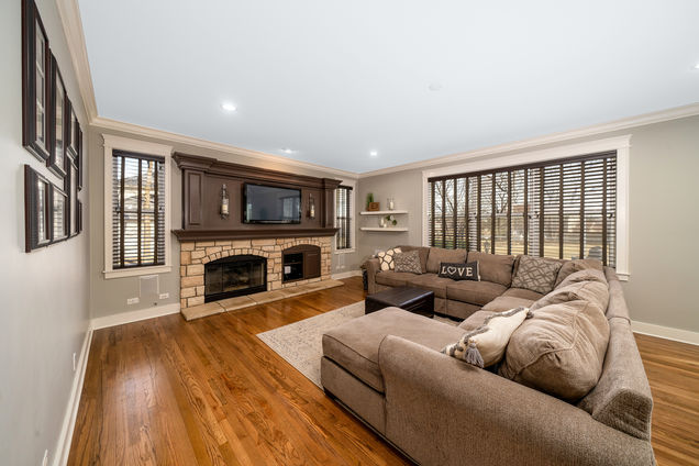 2460 Savanna Drive Wauconda, IL House Sold - Photo 11 of 27. Opens carousel modal