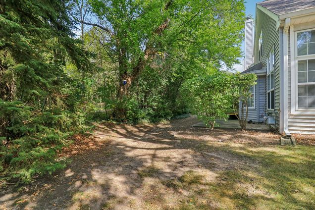 136 Parkview Drive Wauconda, IL Townhouse Sold - Photo 22 of 30. Opens carousel modal
