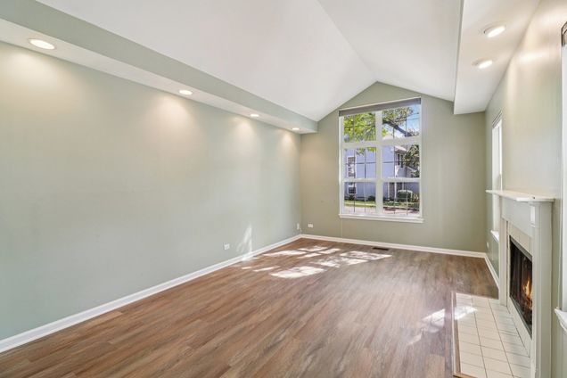 136 Parkview Drive Wauconda, IL Townhouse Sold - Photo 3 of 30. Opens carousel modal