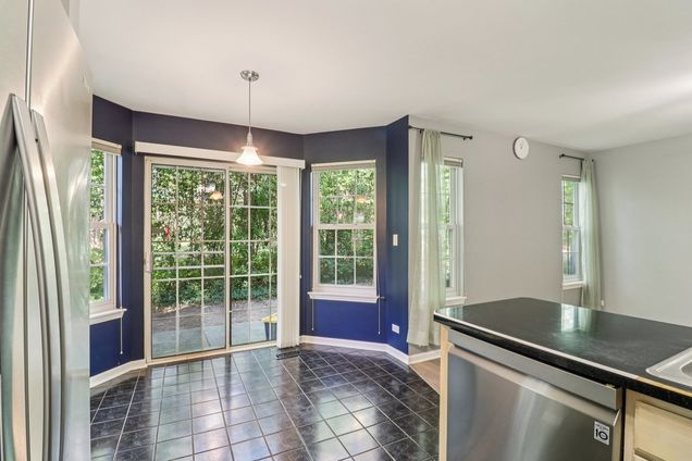 136 Parkview Drive Wauconda, IL Townhouse Sold - Photo 9 of 30. Opens carousel modal