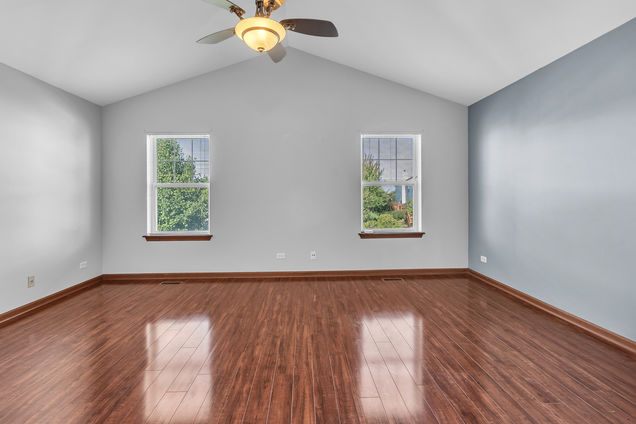 2820 Glacier Way Unit B Wauconda, IL Townhouse Sold - Photo 13 of 24. Opens carousel modal