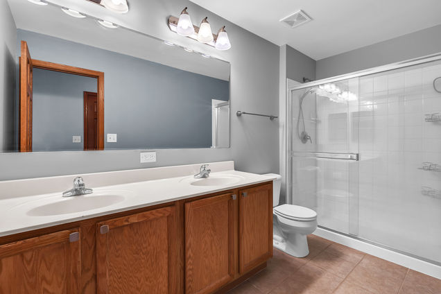2820 Glacier Way Unit B Wauconda, IL Townhouse Sold - Photo 14 of 24. Opens carousel modal