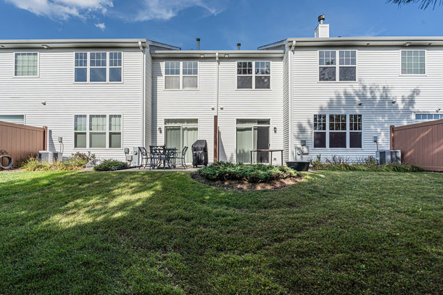2820 Glacier Way Unit B Wauconda, IL Townhouse Sold - Photo 23 of 24. Opens carousel modal