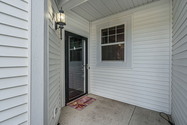 2820 Glacier Way Unit B Wauconda, IL Townhouse Sold - Photo 3 of 24. Opens carousel modal