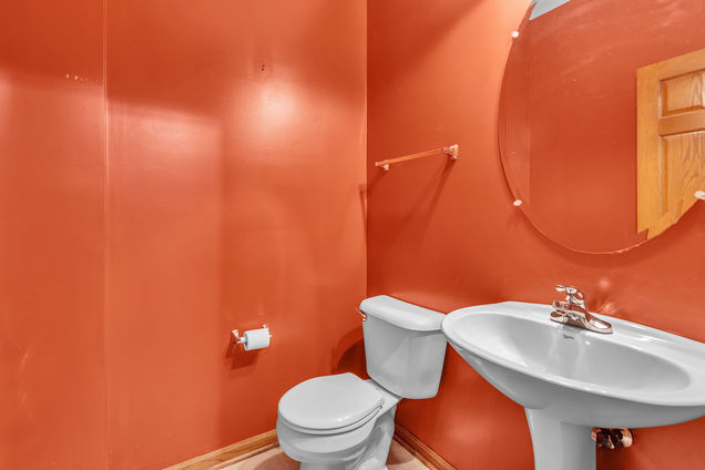 2820 Glacier Way Unit B Wauconda, IL Townhouse Sold - Photo 10 of 24. Opens carousel modal