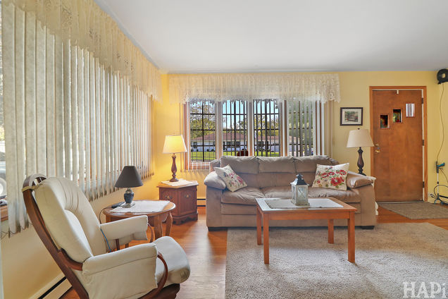 311 Brown Street Wauconda, IL House Sold - Photo 2 of 26. Opens carousel modal