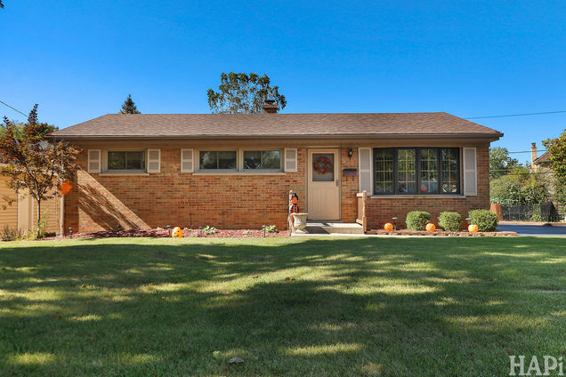 311 Brown Street Wauconda, IL House Sold - Photo 22 of 26. Opens carousel modal