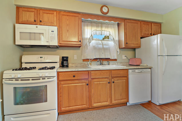 311 Brown Street Wauconda, IL House Sold - Photo 6 of 26. Opens carousel modal