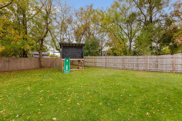 315 Grand Boulevard Wauconda, IL House Sold - Photo 17 of 20. Opens carousel modal