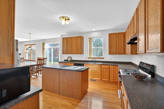 2722 Moraine Valley Road Wauconda, IL House Sold - Photo 12 of 42. Opens carousel modal