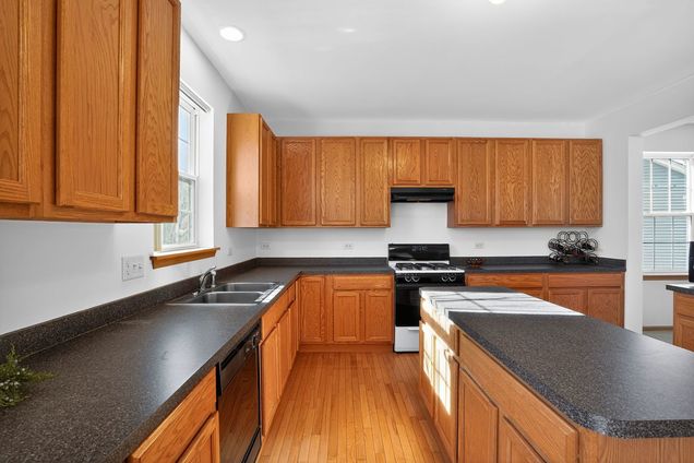 2722 Moraine Valley Road Wauconda, IL House Sold - Photo 16 of 42. Opens carousel modal