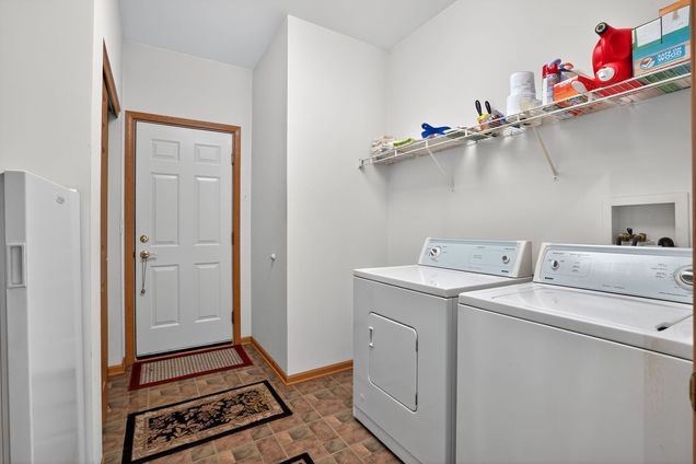 2722 Moraine Valley Road Wauconda, IL House Sold - Photo 24 of 42. Opens carousel modal