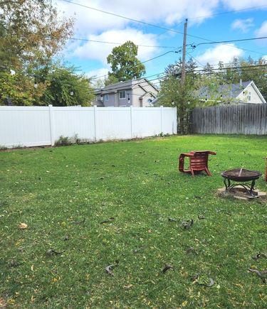 908 Ridge Avenue Wauconda, IL House Sold - Photo 19 of 20. Opens carousel modal