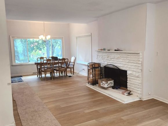 908 Ridge Avenue Wauconda, IL House Sold - Photo 4 of 20. Opens carousel modal