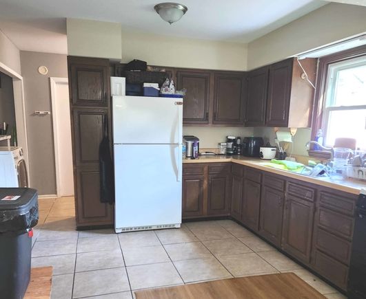 908 Ridge Avenue Wauconda, IL House Sold - Photo 8 of 20. Opens carousel modal