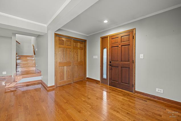 25721 W Lakeview Avenue Wauconda, IL House Sold - Photo 11 of 54. Opens carousel modal
