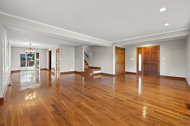 25721 W Lakeview Avenue Wauconda, IL House Sold - Photo 16 of 54. Opens carousel modal