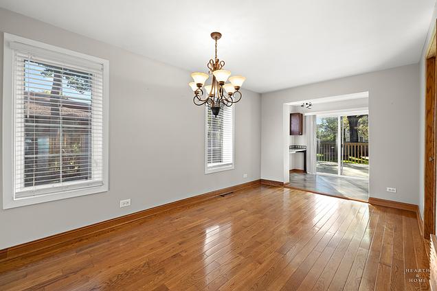 25721 W Lakeview Avenue Wauconda, IL House Sold - Photo 17 of 54. Opens carousel modal