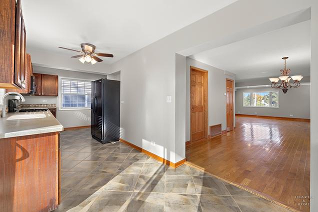 25721 W Lakeview Avenue Wauconda, IL House Sold - Photo 20 of 54. Opens carousel modal