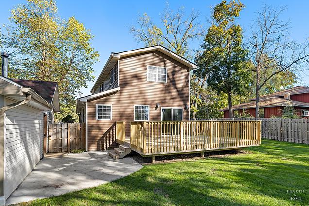25721 W Lakeview Avenue Wauconda, IL House Sold - Photo 40 of 54. Opens carousel modal