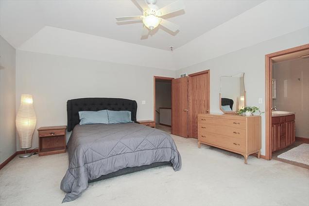107 Hammond Avenue Wauconda, IL House Sold - Photo 14 of 31. Opens carousel modal