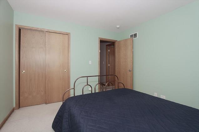 107 Hammond Avenue Wauconda, IL House Sold - Photo 18 of 31. Opens carousel modal
