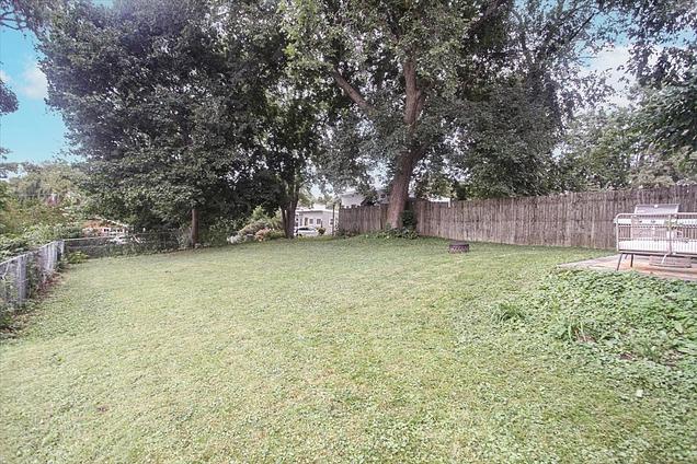 107 Hammond Avenue Wauconda, IL House Sold - Photo 24 of 31. Opens carousel modal