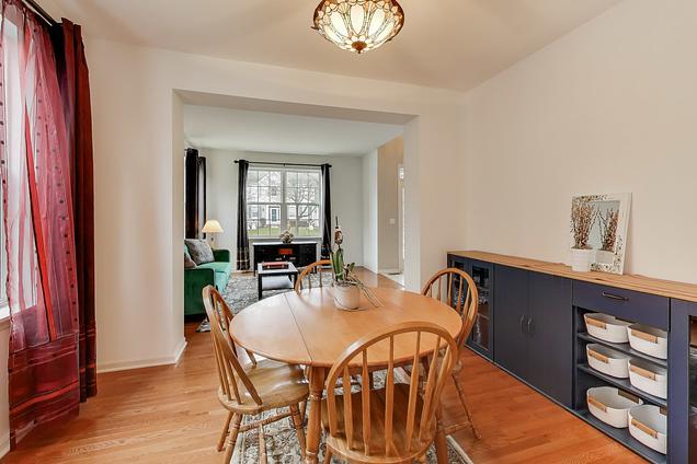 2409 Bluewater Drive Wauconda, IL House Contingent - Photo 11 of 40. Opens carousel modal